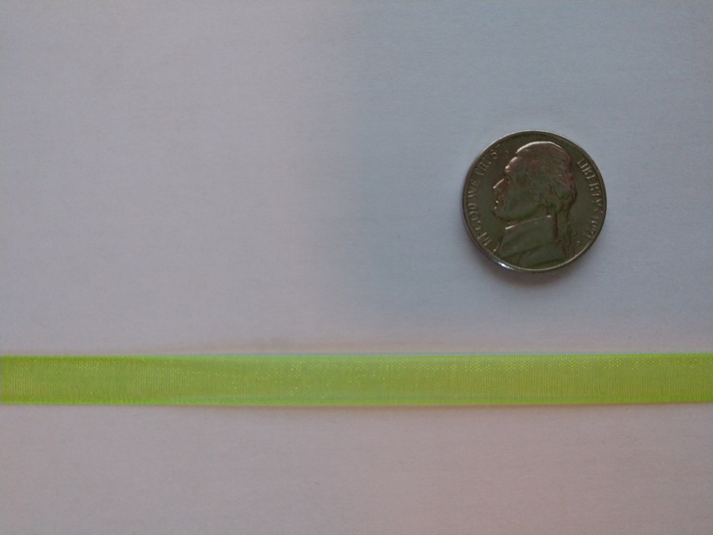 Apple 1/4" Sheer Organza