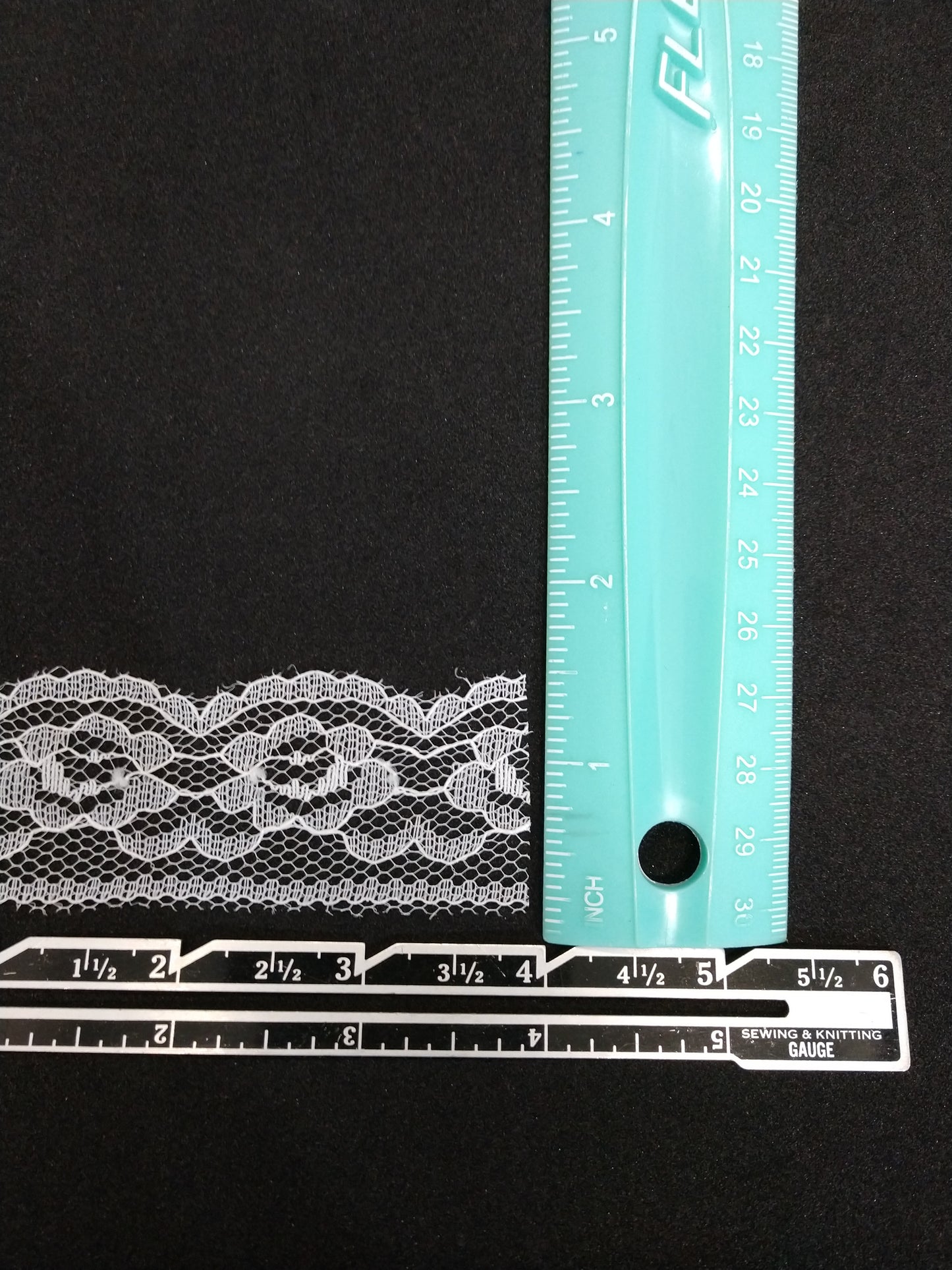 1 1/8" Rose Edge Lace